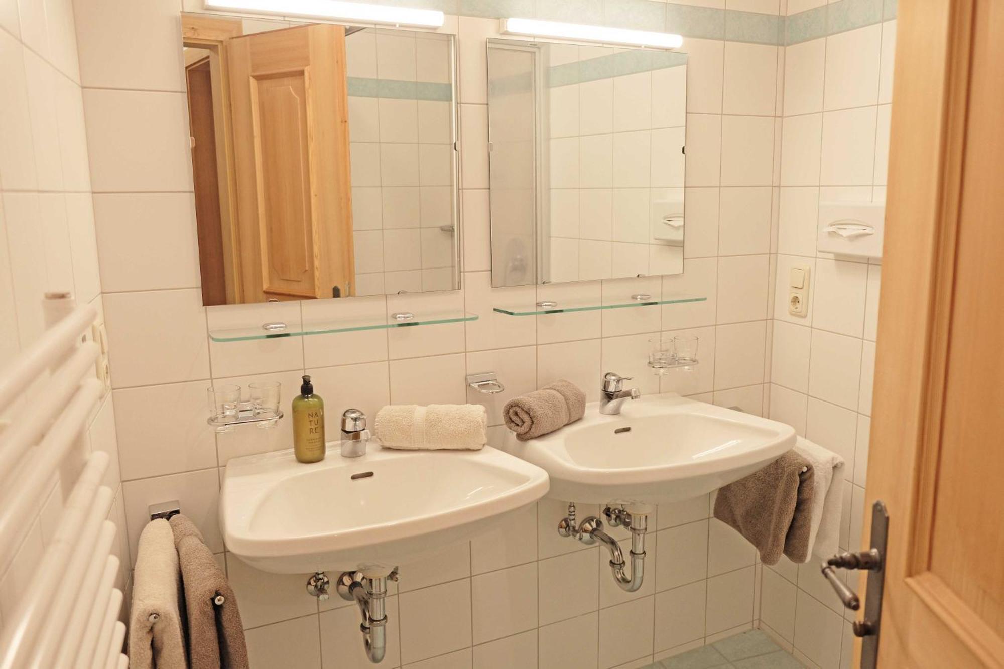 Hotel Garni Hubertushof Fiss Phòng bức ảnh